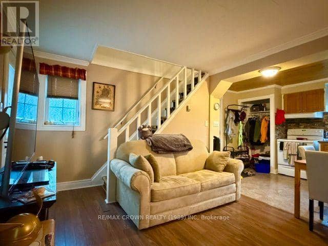 40 Dallyn Avenue — photo 7 of 16