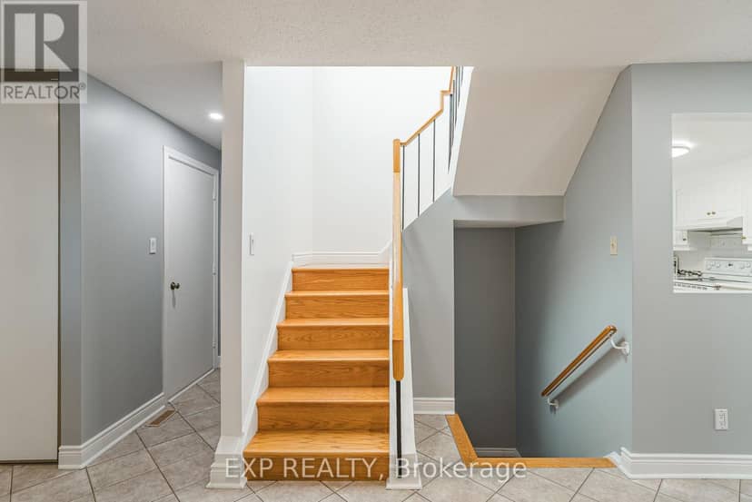1237 Cedarcroft Crescent — photo 18 of 31