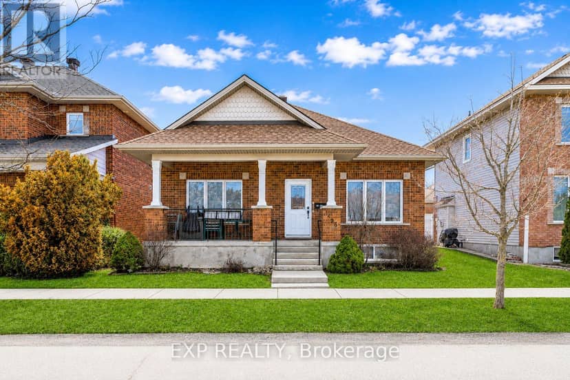 1496 Queensdale Avenue, Ottawa