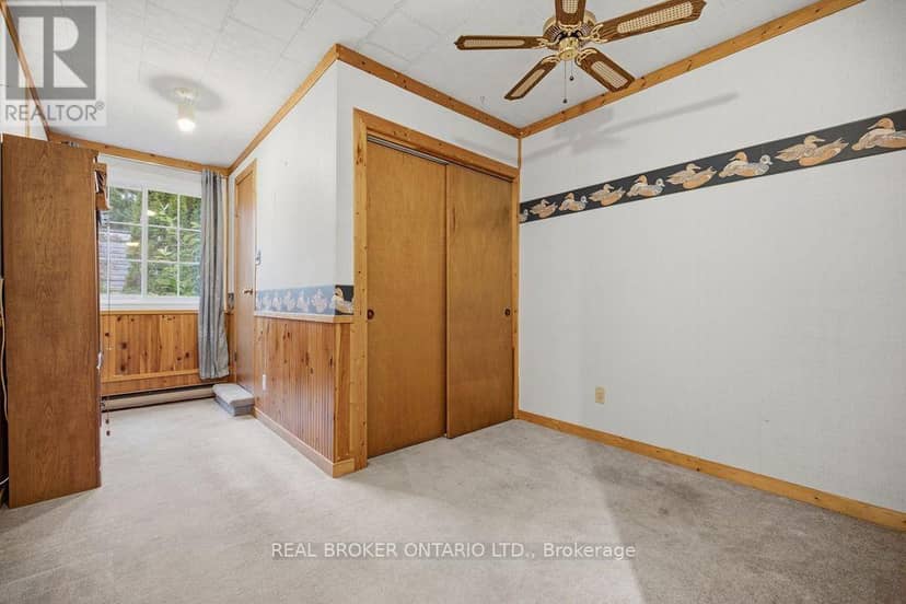 800 Pinegrove Crescent — photo 18 of 40