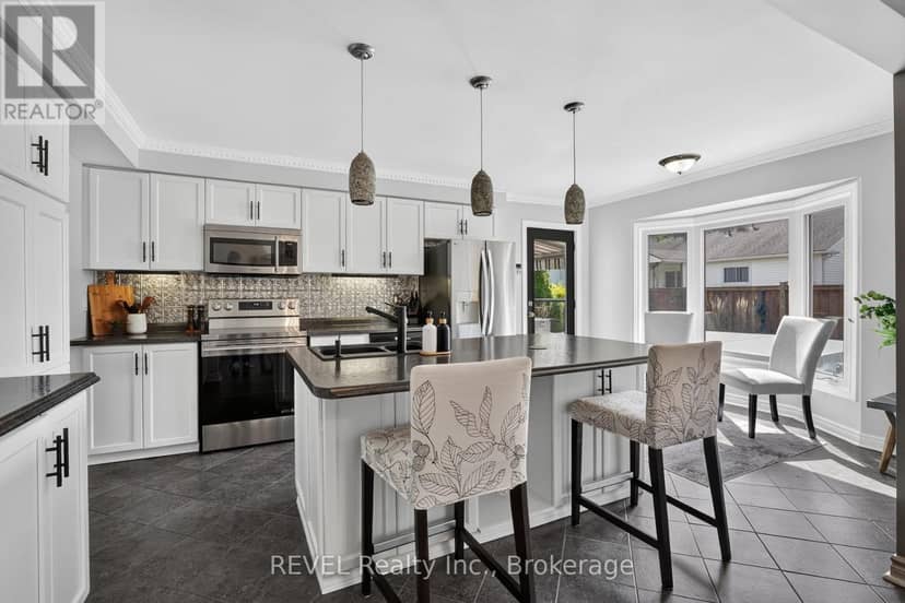 10 Meadowbrook Lane — photo 11 of 40