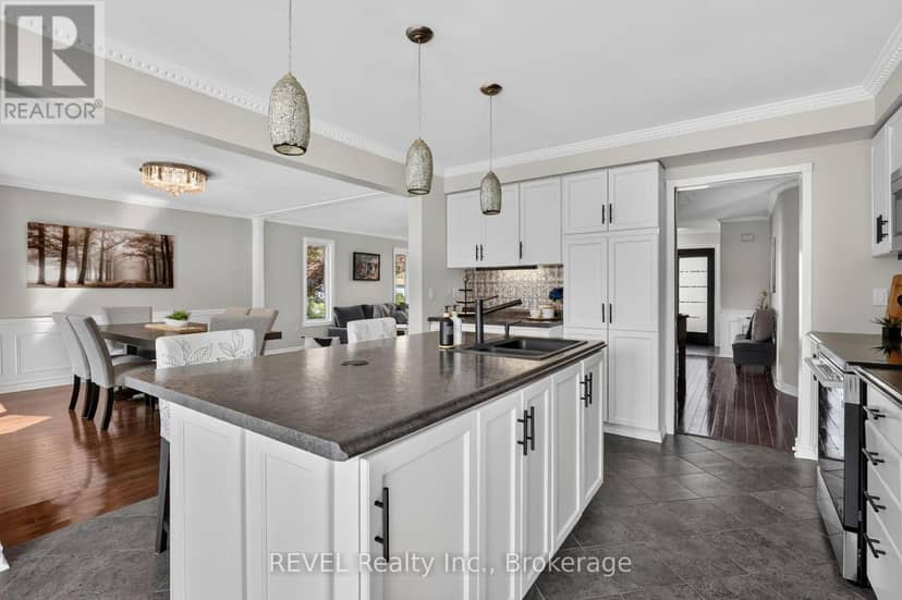 10 Meadowbrook Lane — photo 15 of 40