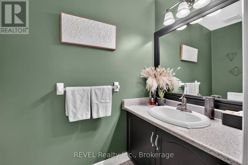 10 Meadowbrook Lane — photo 16 of 40