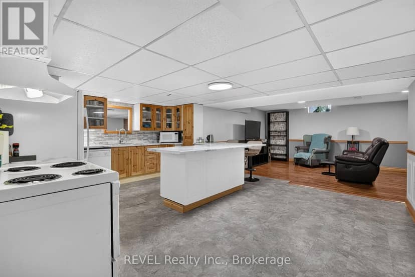 10 Meadowbrook Lane — photo 38 of 40