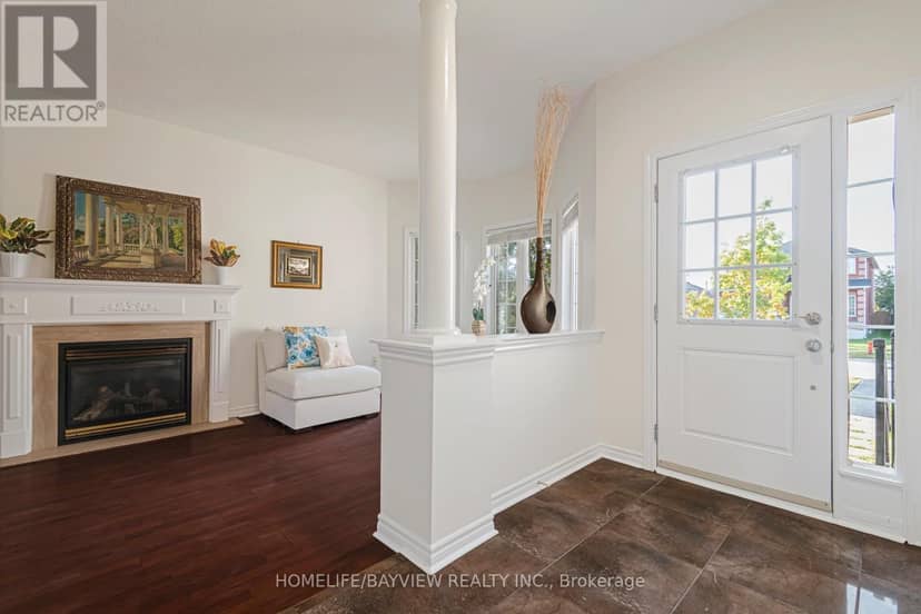 126 Raymond Crescent, Barrie, photo 2