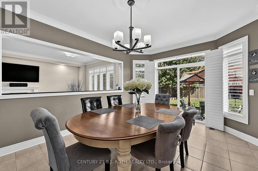 81 Royal Park Boulevard — photo 14 of 40