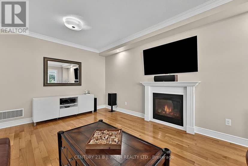 81 Royal Park Boulevard — photo 9 of 40