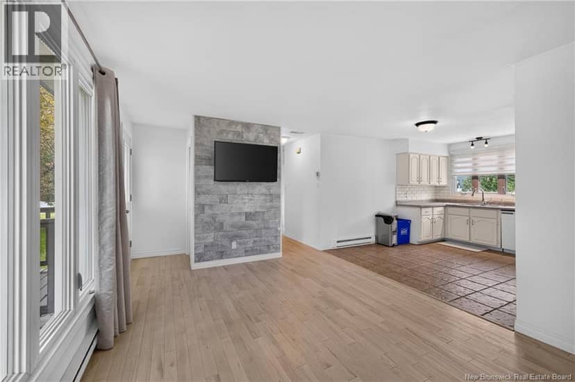 946 Francois Street — photo 9 of 34