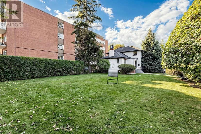 298 Lakeshore Road E — photo 39 of 40