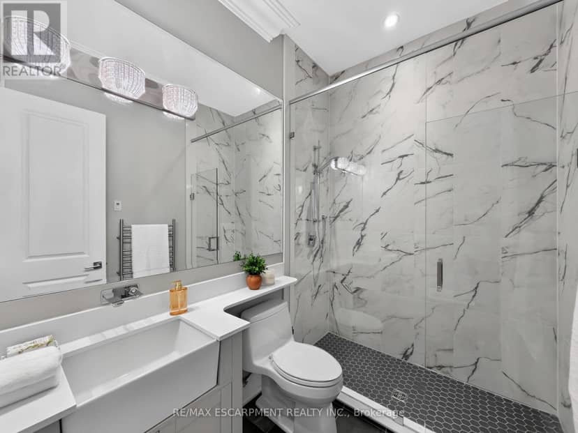 389 Belvenia Road, Burlington, photo 4