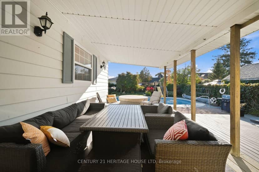 144 St George Street — photo 37 of 40