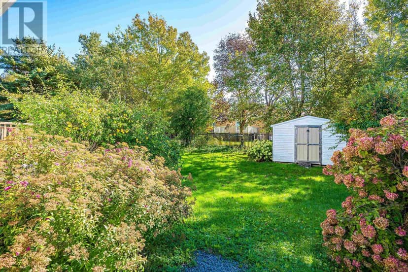 36 Erin Drive, Dartmouth, photo 3