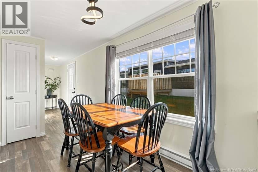 52 Cranbrook Lane — photo 11 of 24