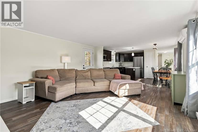 52 Cranbrook Lane — photo 9 of 24