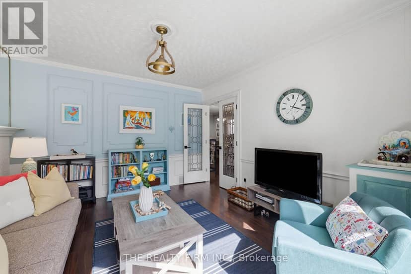 28 Thomas Janes Drive — photo 10 of 40
