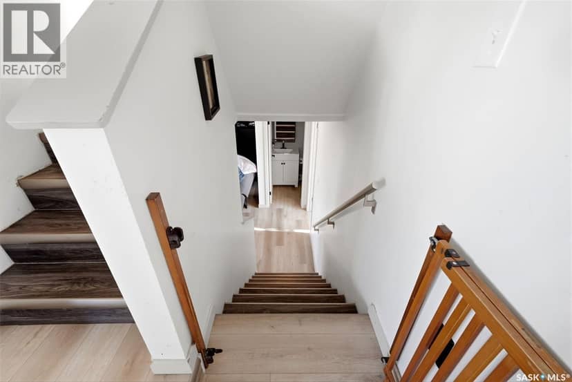31 Berenson AVENUE — photo 20 of 40