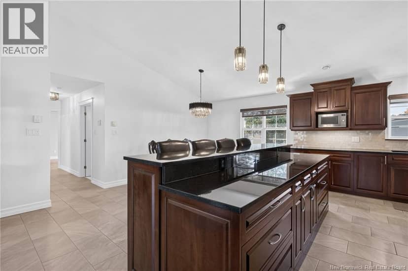 33 Chad Crescent — photo 14 of 40