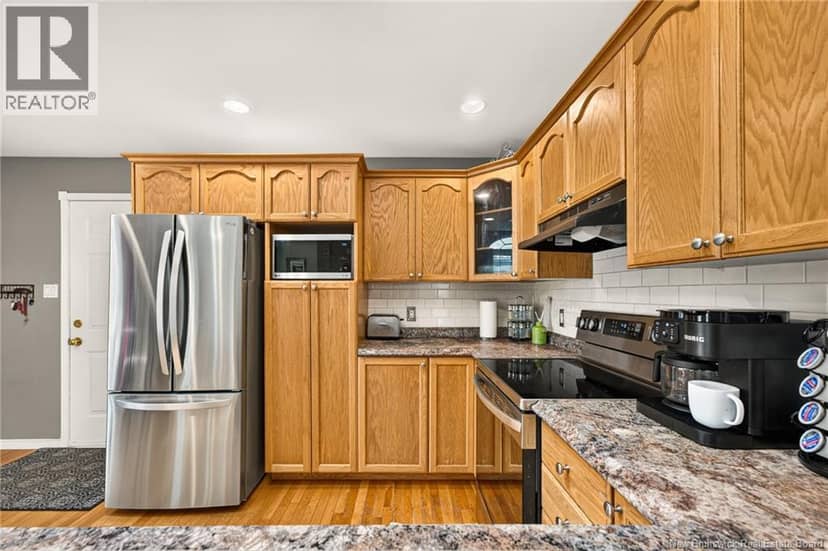 321 Twin Oaks Drive — photo 7 of 40