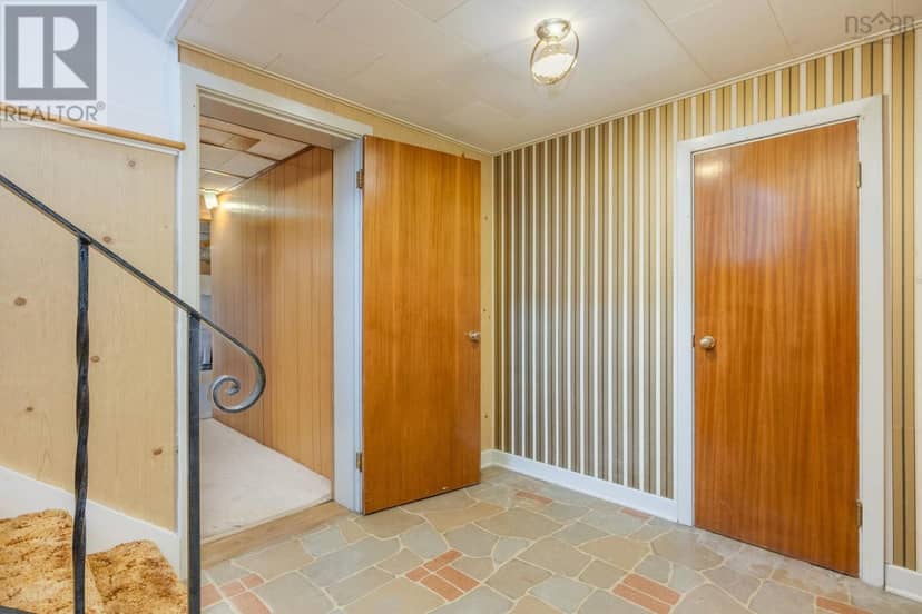 489 Pine Ridge Avenue — photo 31 of 40