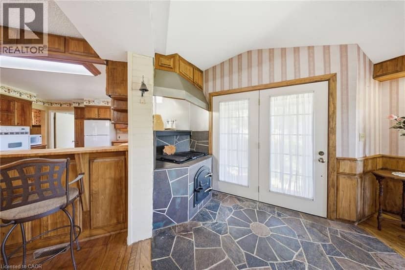 800 TREMAINE Avenue S — photo 16 of 40