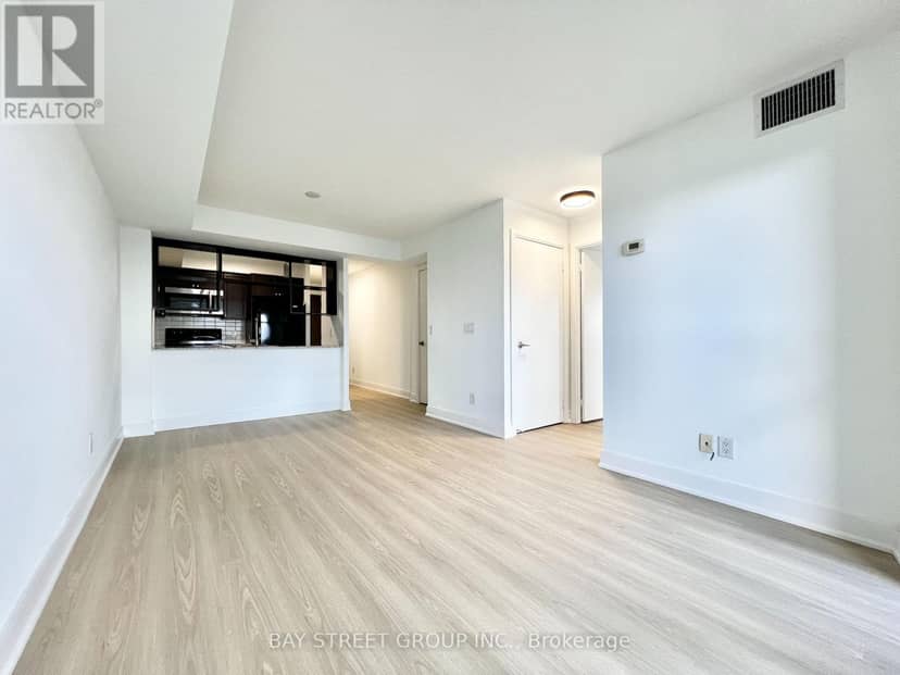 2305 - 125 Village Green Square — photo 10 of 29