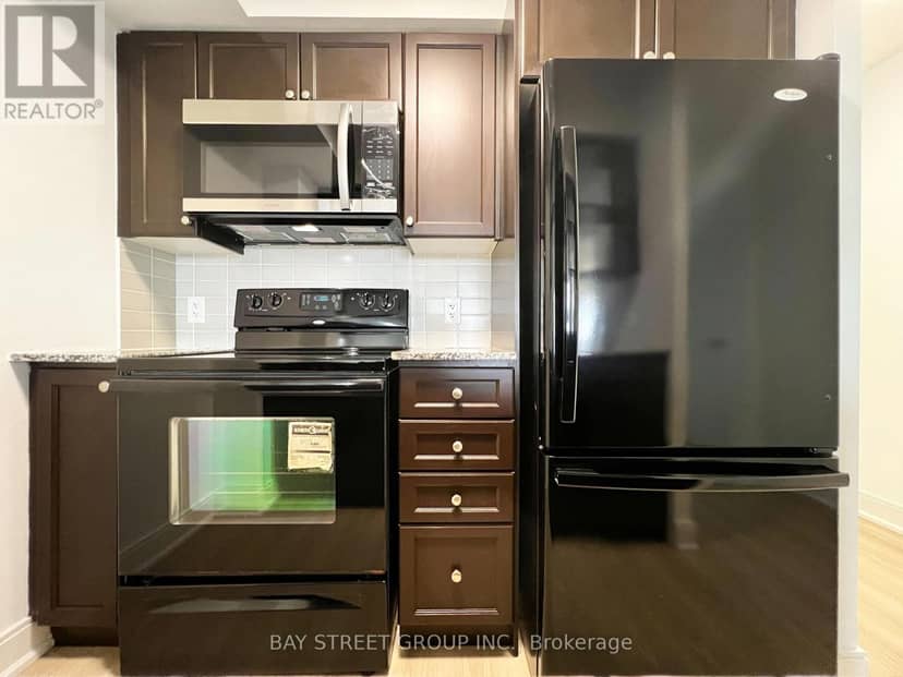 2305 - 125 Village Green Square — photo 15 of 29
