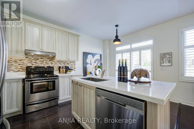 68 Old Field Crescent — photo 15 of 40