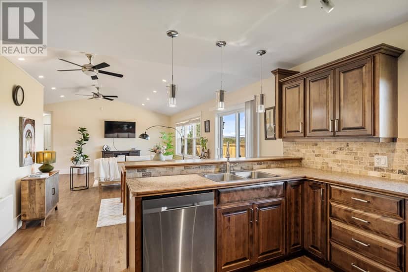 15 Kenwood Circle — photo 14 of 40