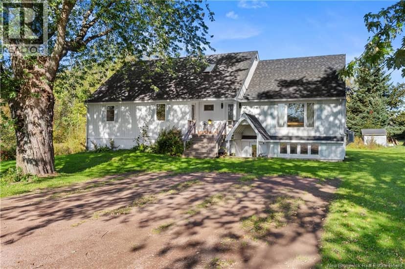 464 Greenwood, Shediac