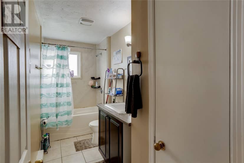 53 Montague Street — photo 11 of 20