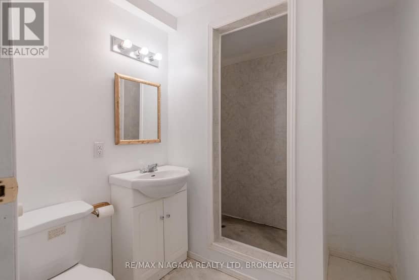6474 Taylor Street — photo 15 of 25
