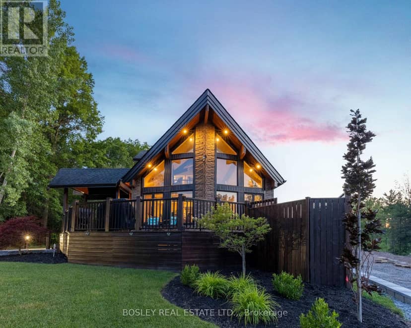 4949 Lyon's Parkway, Niagara Falls