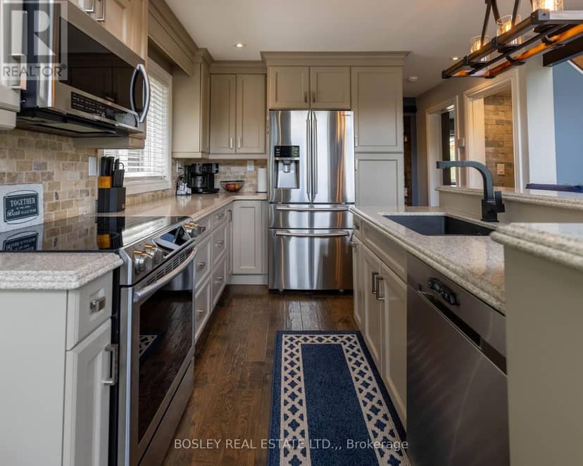 4949 Lyon's Parkway, Niagara Falls, photo 8