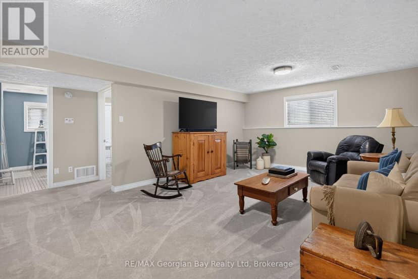 5 - 90 Thompsons Road — photo 21 of 40