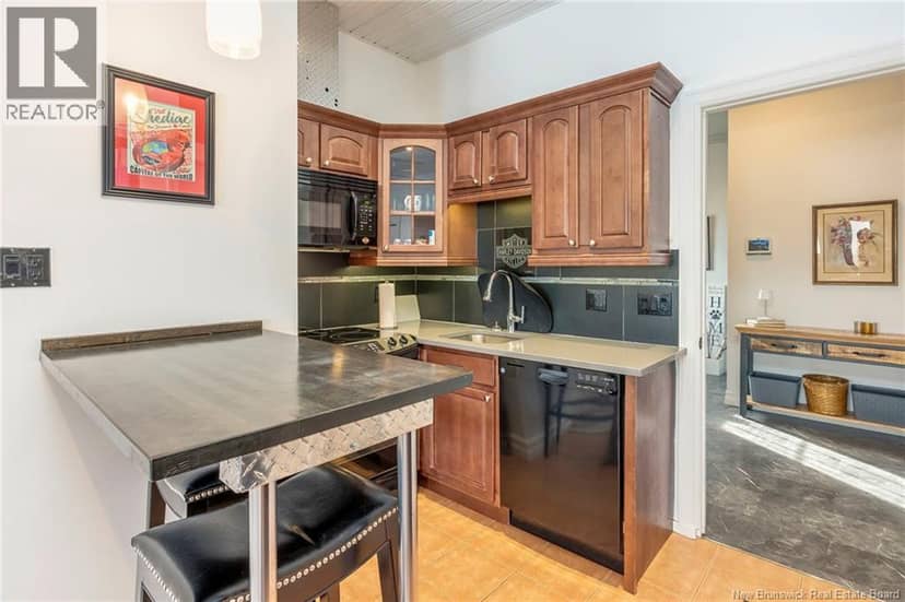 355 Cornwall Road — photo 38 of 40