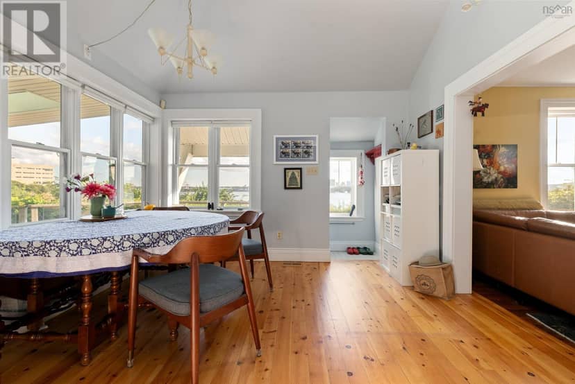 33 Cuisack Street — photo 19 of 40