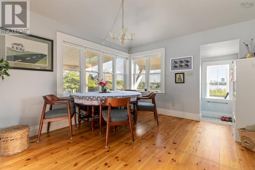 33 Cuisack Street — photo 20 of 40