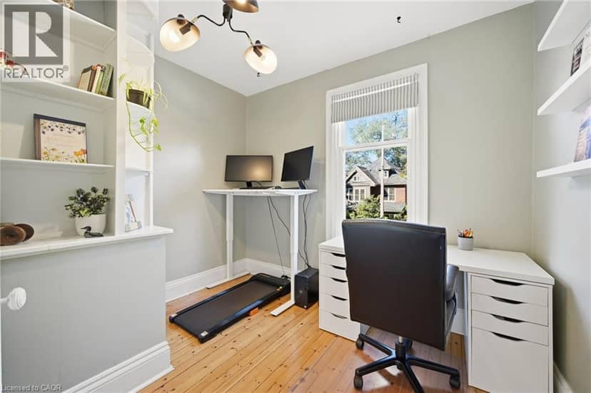 35 FAIRLEIGH Avenue S — photo 19 of 40