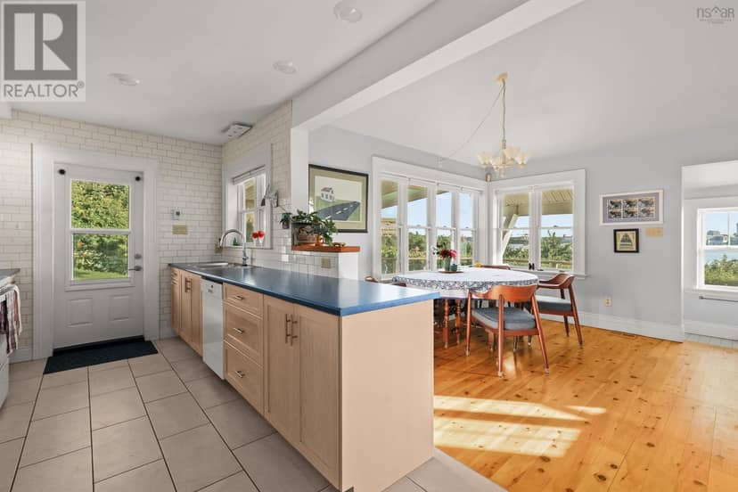 33 Cuisack Street — photo 26 of 40
