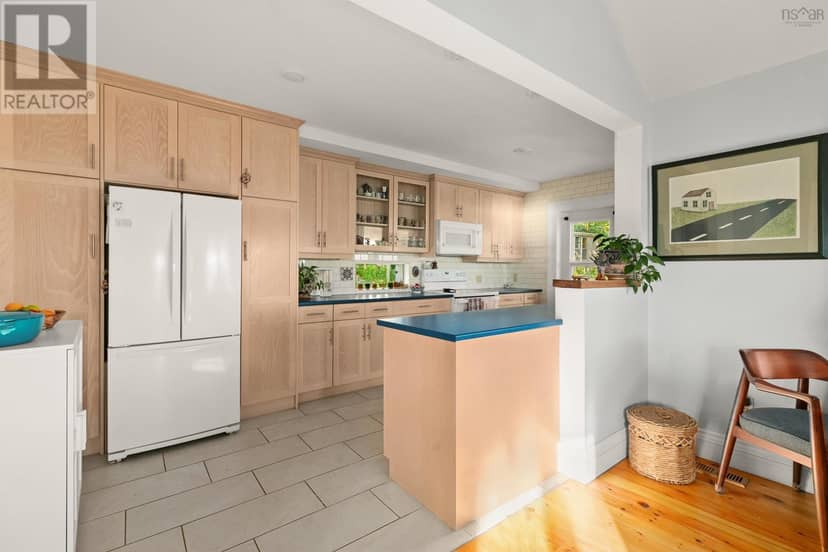 33 Cuisack Street — photo 24 of 40