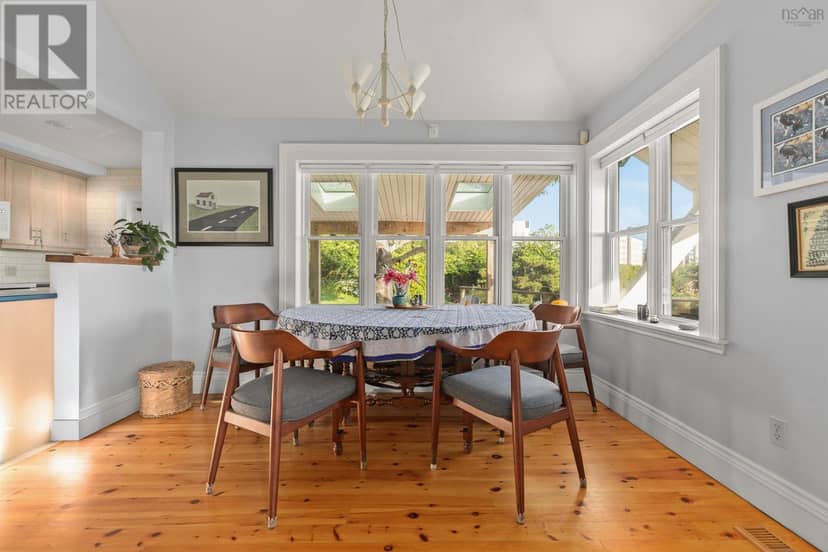 33 Cuisack Street — photo 18 of 40