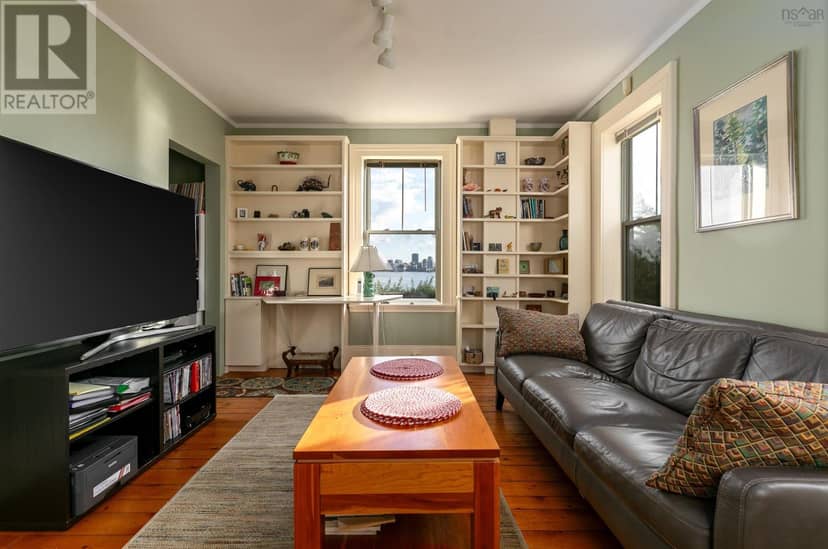 33 Cuisack Street — photo 7 of 40