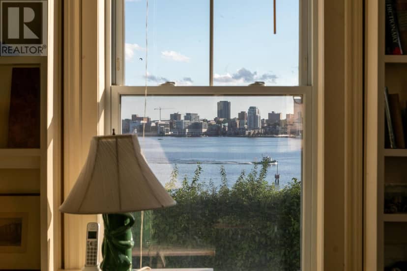 33 Cuisack Street — photo 8 of 40