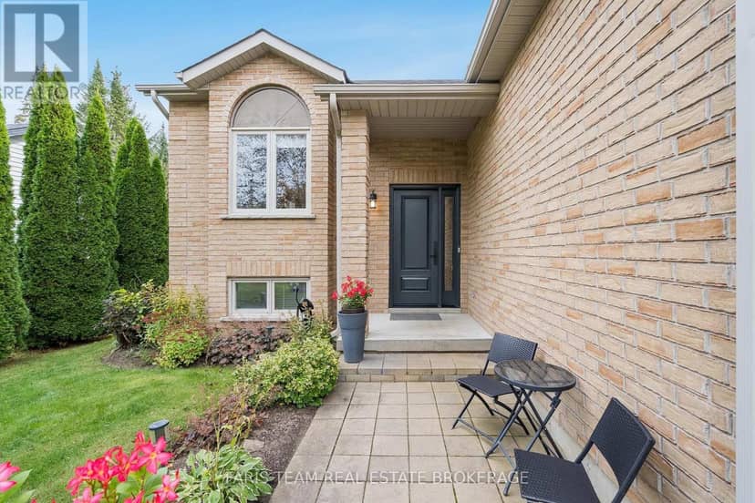 1011 Ferrier Avenue, Innisfil, photo 2