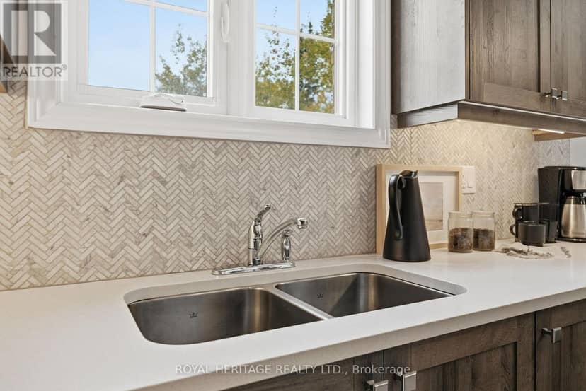 2 William Campbell Road — photo 19 of 40