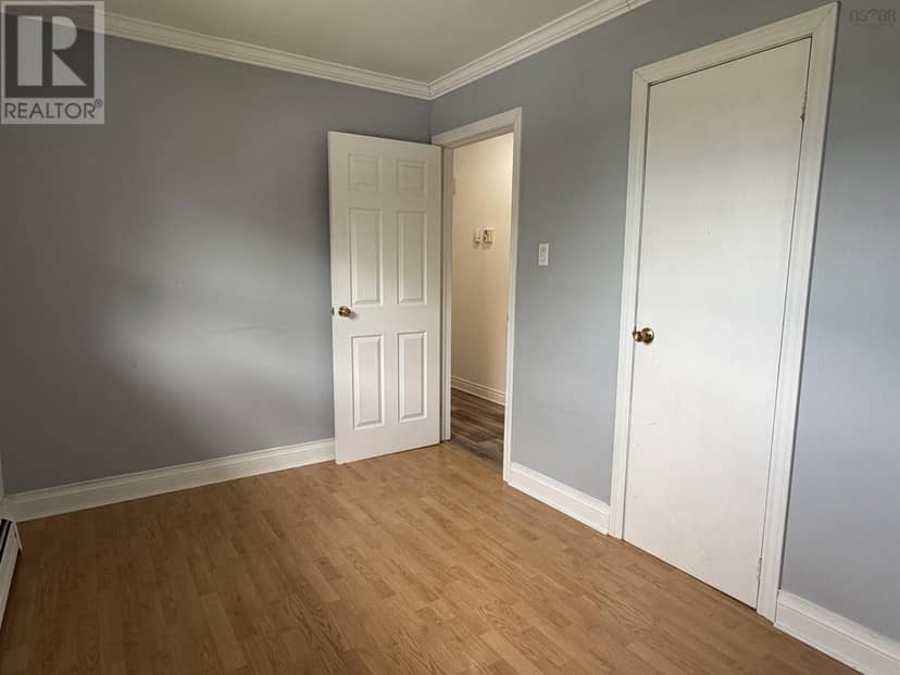 127 Kennedy Avenue — photo 10 of 40