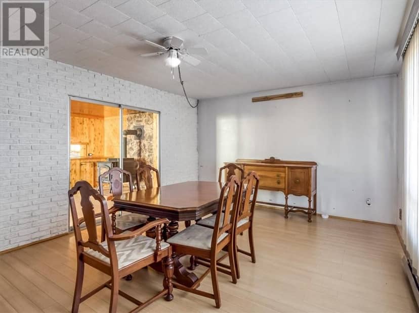 34 Lorne St. — photo 12 of 40
