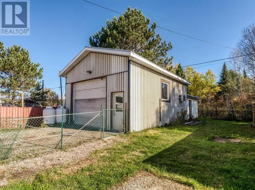 34 Lorne St. — photo 27 of 40