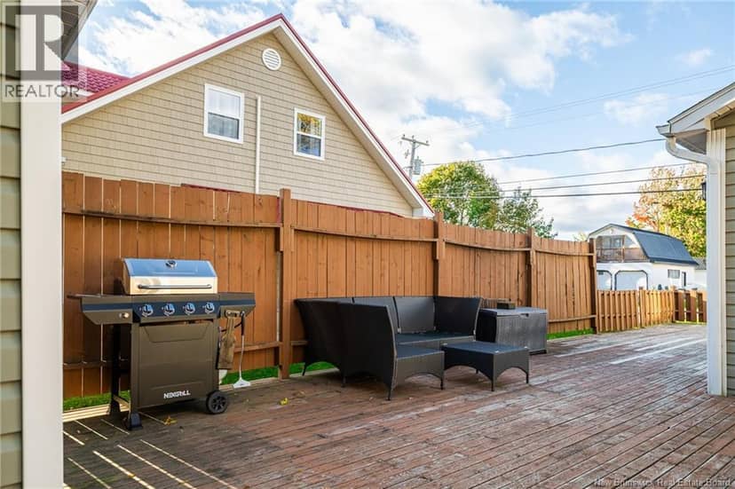 27 Brydges — photo 36 of 40