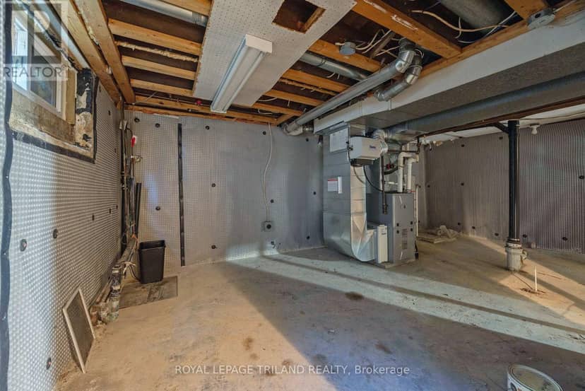 22 Hemlock Street — photo 25 of 38